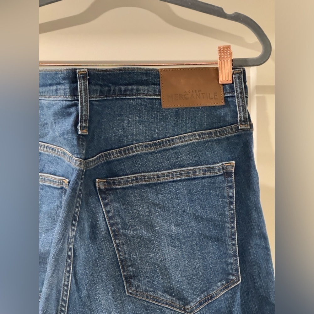 J.Crew Factory jeans size 33. Hits at ankle, relaxed, distressed, like new. - Picture 4 of 10